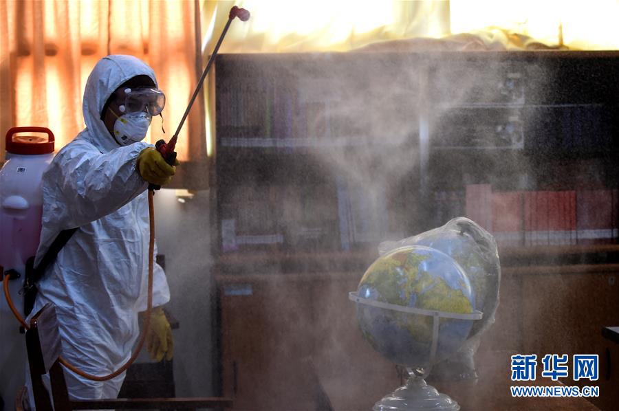 （國際&middot;圖文互動(dòng)）（12）特稿：穿越寒暑 無問西東&mdash;&mdash;寫在新冠疫情構(gòu)成&ldquo;國際關(guān)注的突發(fā)公共衛(wèi)生事件&rdquo;半年之際