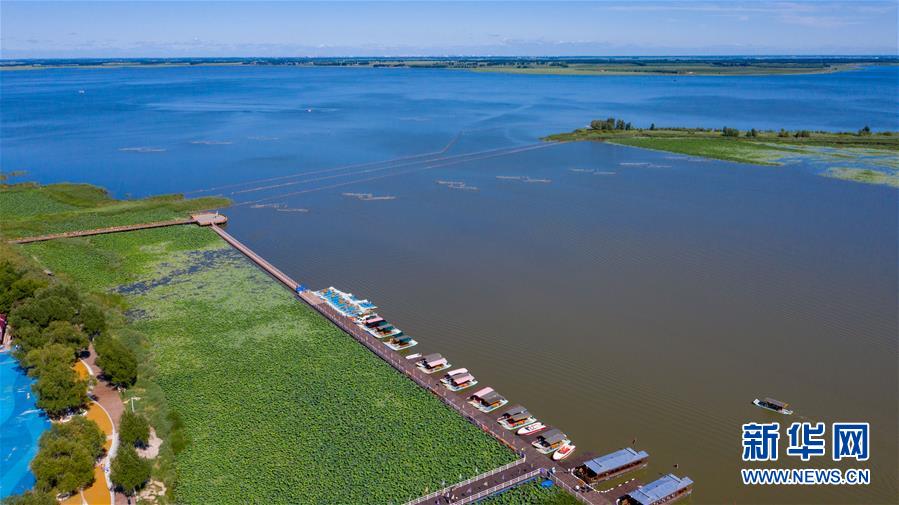 （在習近平新時代中國特色社會主義思想指引下&mdash;&mdash;新時代新作為新篇章&middot;習近平總書記關切事&middot;圖文互動）（7）綠色映底蘊，山水見初心&mdash;&mdash;生態(tài)優(yōu)先、綠色發(fā)展持續(xù)造福群眾美好生活