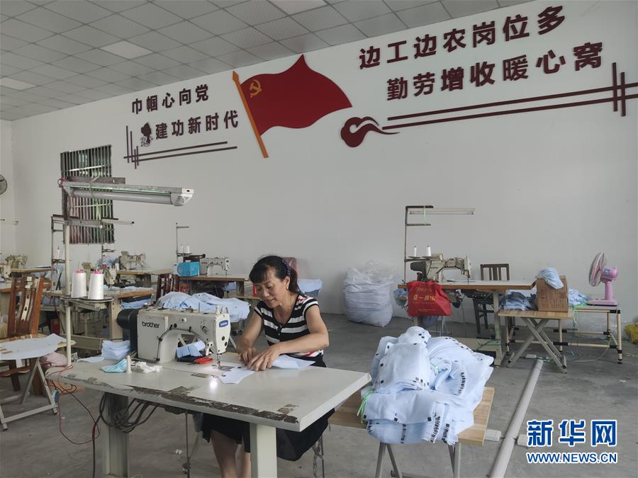 （決戰(zhàn)決勝脫貧攻堅(jiān)&middot;圖文互動(dòng)）（2）安居樂(lè)業(yè)并重，搬遷脫貧同步&mdash;&mdash;湖北88萬(wàn)搬遷群眾脫貧觀察 