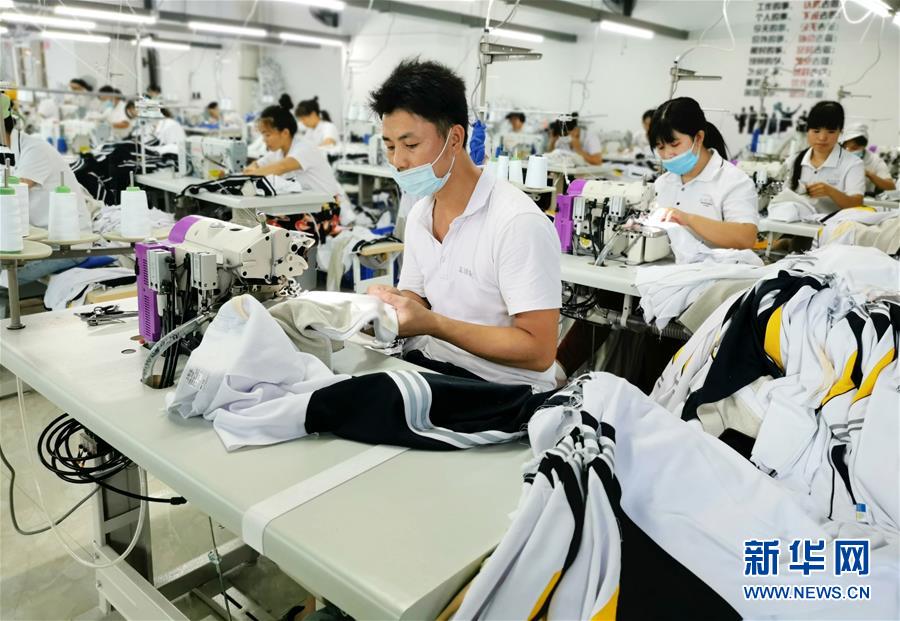 （決戰(zhàn)決勝脫貧攻堅&middot;圖文互動）（6）同飲一江水 攜手&ldquo;斬窮根&rdquo;&mdash;&mdash;深圳對口廣西河池、百色扶貧協(xié)作見聞