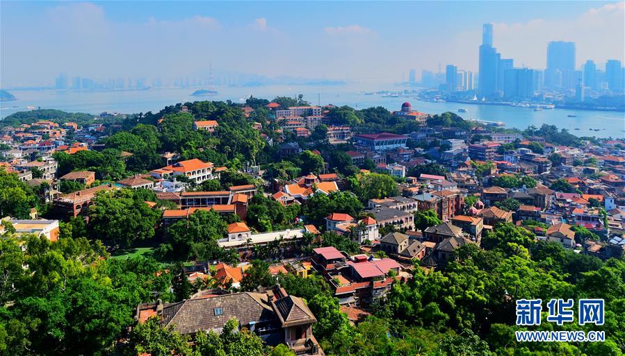 (特區(qū)40年?圖文互動)(5)廈庇五洲客 門納萬頃濤——廈門經(jīng)濟特區(qū)40年發(fā)展紀實