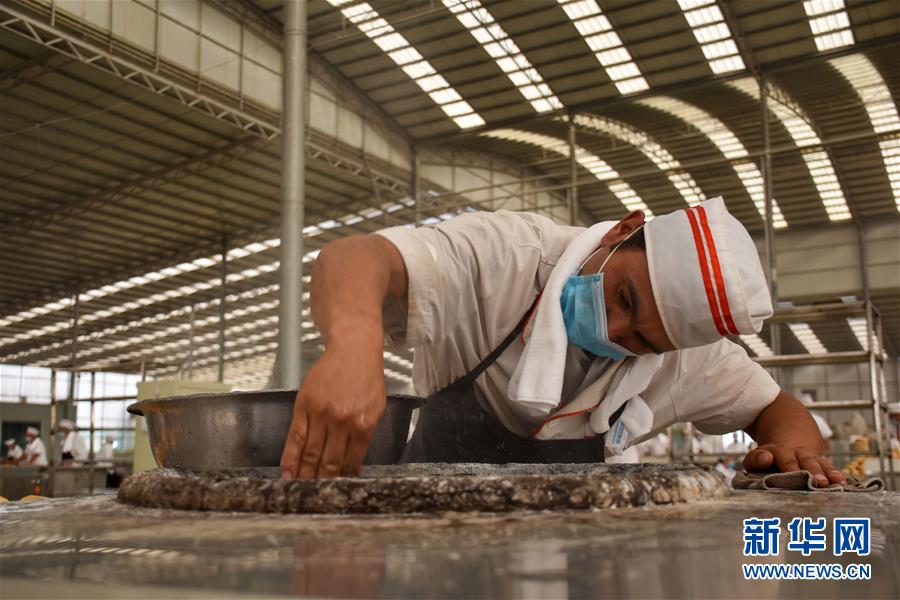 （決戰(zhàn)決勝脫貧攻堅(jiān)&middot;圖文互動(dòng)）（1）家門(mén)口的&ldquo;夢(mèng)工廠&rdquo;