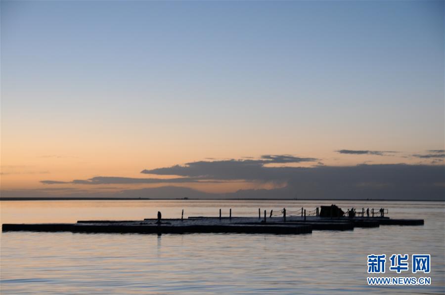 (新華全媒頭條·圖文互動)(2)大湖見證 ——持續(xù)保護讓青海湖生態(tài)華麗“蝶變”