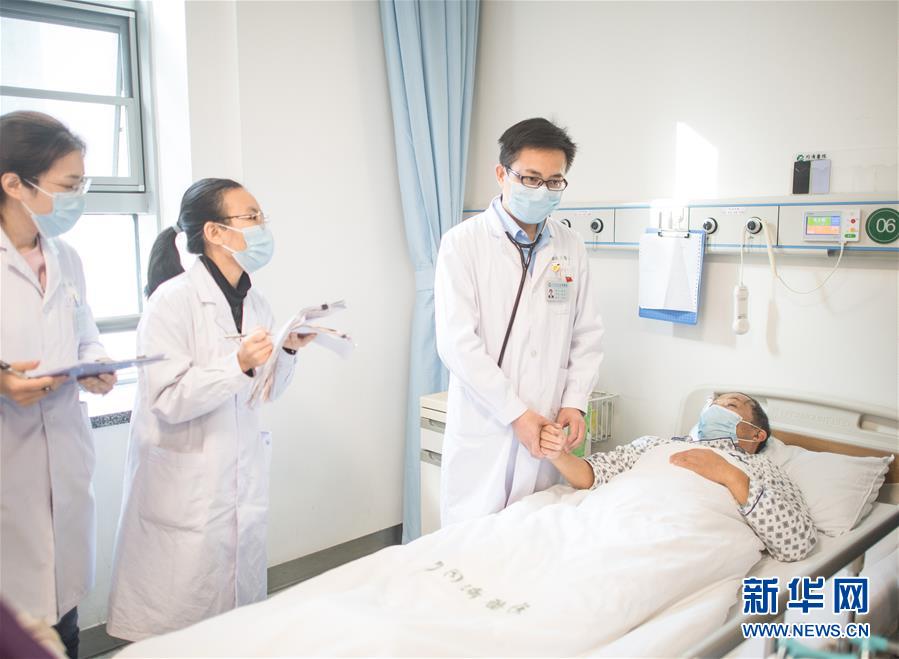 （抗疫先進事跡&middot;圖文互動）（3）用凡人微光照亮勝利之路&mdash;&mdash;戰(zhàn)&ldquo;疫&rdquo;先進代表素描