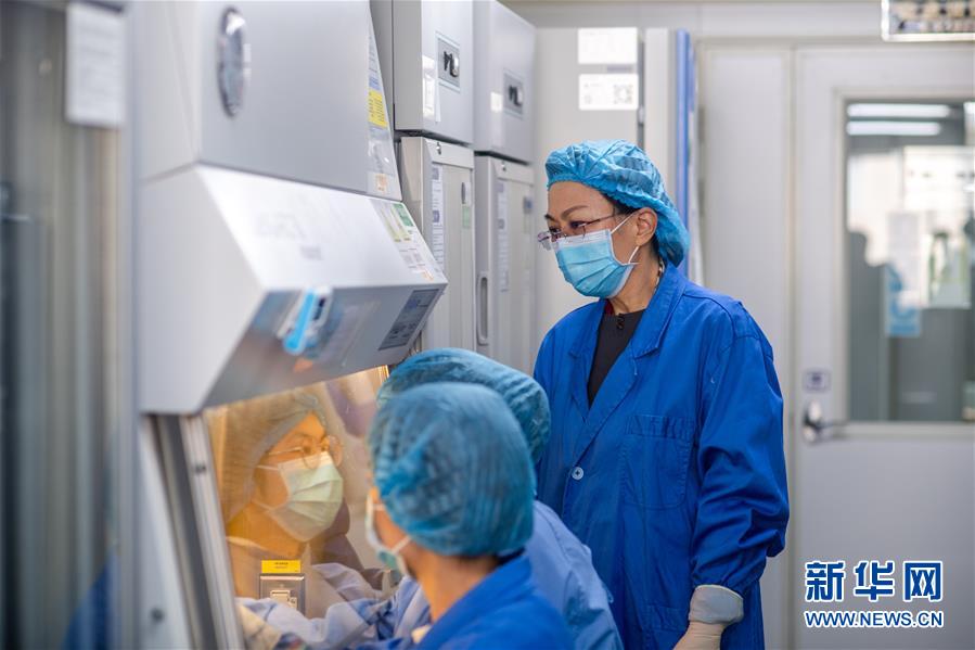 （新華全媒頭條&middot;圖文互動）（1）不放棄每一位病患&mdash;&mdash;抗艾一線工作者群像掃描