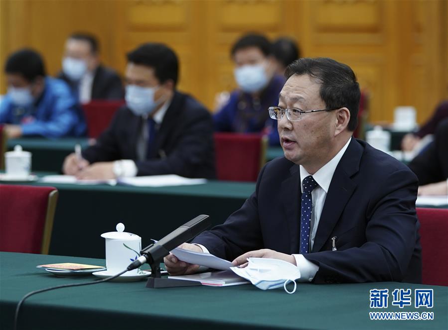 （新華全媒頭條·圖文互動(dòng)）（9）從人民中汲取磅礴力量——習(xí)近平總書記同出席2020年全國(guó)兩會(huì)人大代表、政協(xié)委員共商國(guó)是紀(jì)實(shí)