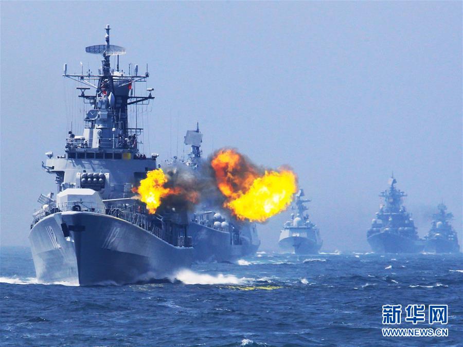 （新華全媒頭條·圖文互動(dòng)）（8）沿著中國特色強(qiáng)軍之路闊步前進(jìn)——黨中央、中央軍委領(lǐng)導(dǎo)推進(jìn)國防和軍隊(duì)建設(shè)70年紀(jì)實(shí)