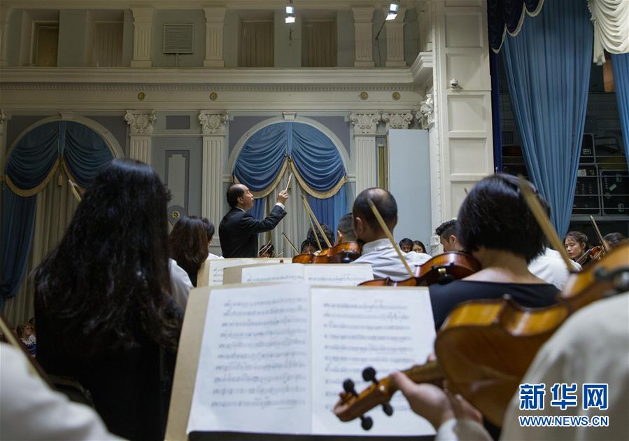 （新華全媒頭條&middot;出訪&middot;側(cè)記&middot;圖文互動(dòng)）（3）你好老朋友！開啟新時(shí)代！&mdash;&mdash;習(xí)近平主席和普京總統(tǒng)引領(lǐng)中俄全面戰(zhàn)略協(xié)作伙伴關(guān)系邁入新時(shí)代