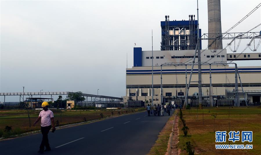 (新華全媒頭條·圖文互動)(7)特稿:為互利合作注入新動力 為互聯(lián)互通開辟新空間——寫在習近平主席赴印度出席中印領導人第二次非正式會晤并對尼泊爾進行國事訪問之際