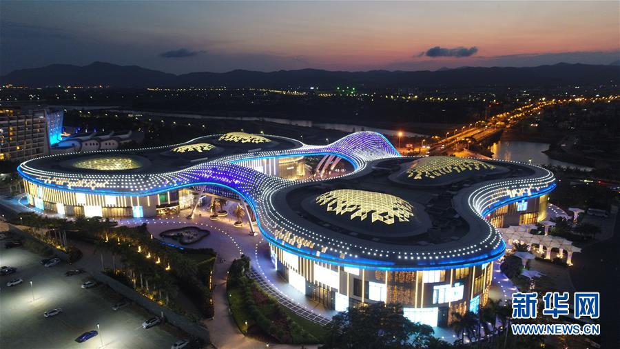 （在習(xí)近平新時(shí)代中國(guó)特色社會(huì)主義思想指引下&mdash;&mdash;新時(shí)代新作為新篇章&middot;總書記關(guān)切開放事&middot;圖文互動(dòng)）（6）開放的故事講不完&mdash;&mdash;海南開放再&ldquo;提速&rdquo;