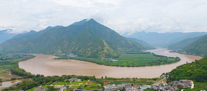 輕舟正過萬重山&mdash;&mdash;深入推動(dòng)長江經(jīng)濟(jì)帶發(fā)展述評