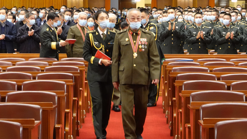 大會前，志愿軍老同志入場