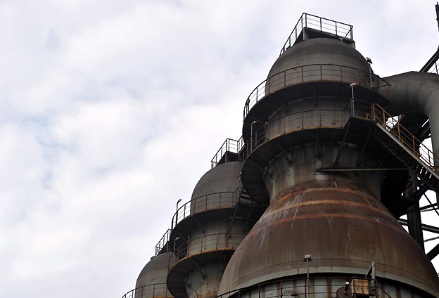 堅(jiān)持以環(huán)保為前提，做到不環(huán)保不生產(chǎn)。