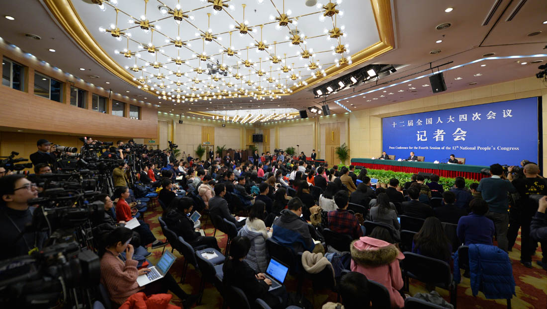 回放：教育部長袁貴仁就&ldquo;教育改革和發(fā)展&rdquo;答記者問