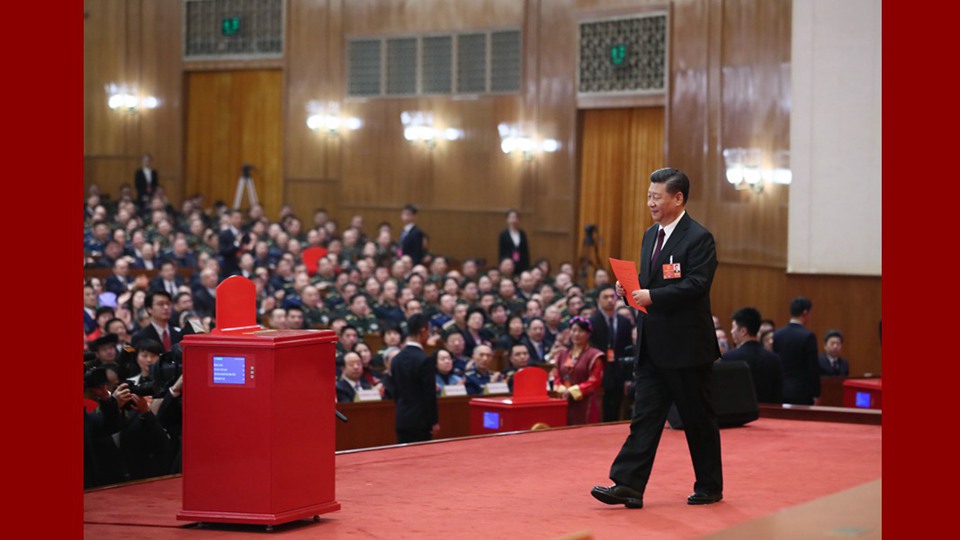 習(xí)近平當(dāng)選國家主席、中央軍委主席