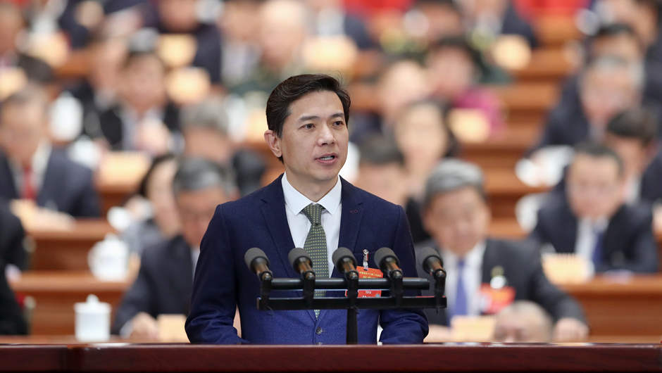 中國(guó)民間商會(huì)副會(huì)長(zhǎng)，百度在線網(wǎng)絡(luò)技術(shù)（北京）有限公司董事長(zhǎng)兼首席執(zhí)行官 李彥宏