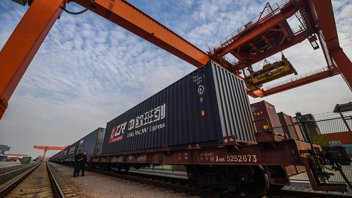 新華微評&middot;學習筆談：這個&ldquo;世界市場&rdquo;，潛力硬核！