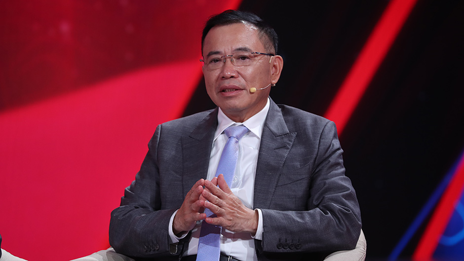 TCL創(chuàng)始人、董事長(zhǎng)李東生解答網(wǎng)友問(wèn)題