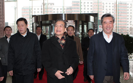 溫家寶抵達(dá)中國政府網(wǎng)、新華網(wǎng)