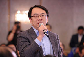 新華社、新華網(wǎng)記者提問