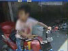 司機太小！3歲幼童駕"車"上路找媽媽
