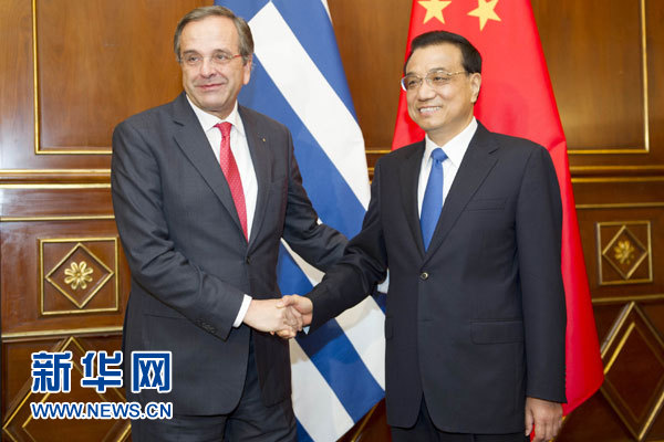 10月16日，中國國務(wù)院總理李克強(qiáng)在意大利米蘭會見希臘總理薩馬拉斯。 新華社記者 謝環(huán)馳 攝