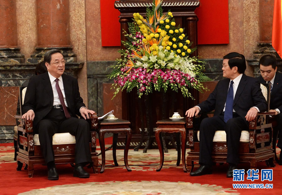 12月25日至27日，中共中央政治局常委、全國政協(xié)主席俞正聲對越南進行正式訪問。這是12月26日，俞正聲在河內會見越南國家主席張晉創(chuàng)。 新華社記者劉建生攝