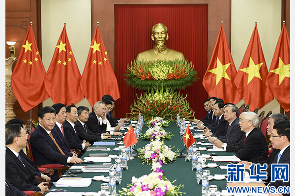 11月5日，中共中央總書記、國家主席習(xí)近平在河內(nèi)同越共中央總書記阮富仲舉行會(huì)談。 新華社記者李學(xué)仁攝