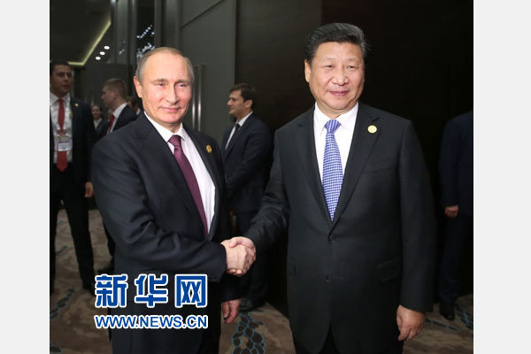 11月15日，國家主席習(xí)近平在土耳其安塔利亞會見俄羅斯總統(tǒng)普京。 新華社記者馬占成攝