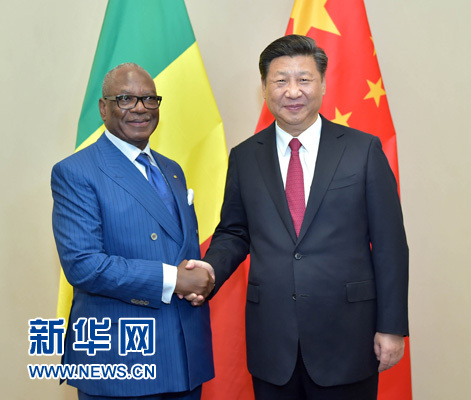 12月3日，國家主席習(xí)近平在約翰內(nèi)斯堡會見馬里總統(tǒng)凱塔。新華社記者 李濤 攝 