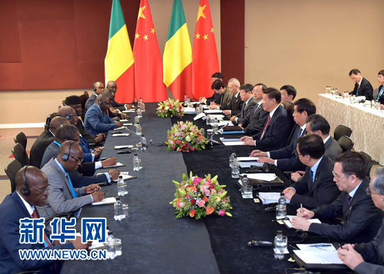 12月3日，國家主席習(xí)近平在約翰內(nèi)斯堡會見馬里總統(tǒng)凱塔。新華社記者 李濤 攝