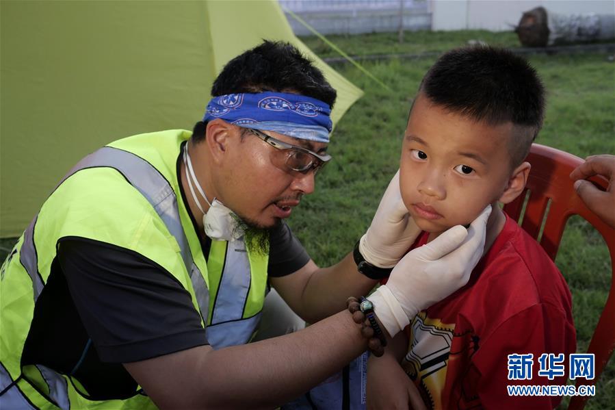 （國際&middot;圖文互動）（1）災(zāi)難面前，中印尼兩國人民的心更近了&mdash;&mdash;中國積極支援印尼救災(zāi)紀(jì)實