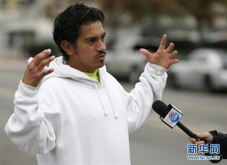 （國(guó)際&middot;圖文互動(dòng)）（8）通訊：&ldquo;根本沒(méi)有人在乎我們&rdquo;&mdash;&mdash;探訪(fǎng)美墨邊境墻邊的&ldquo;日工&rdquo;市場(chǎng)