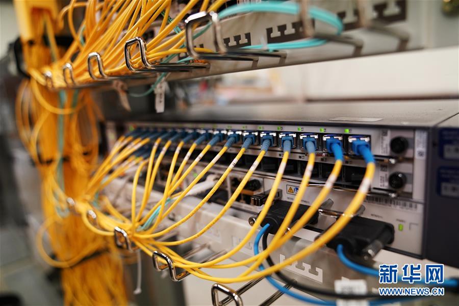 （國際&middot;圖文互動）（3）通訊：安全、好用、實惠&mdash;&mdash;美國電信運營商的華為親體驗