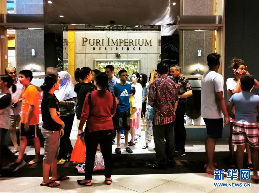 (國際)(2)印度尼西亞發(fā)生地震 首都震感強(qiáng)烈