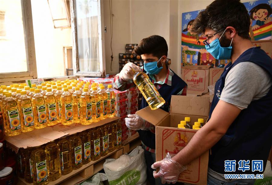 （國際疫情&middot;圖文互動(dòng)）（6）通訊：疫情中，那抹笑容最難忘&mdash;&mdash;記向困難家庭發(fā)放愛心包裹的敘利亞青年志愿者