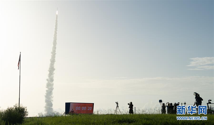 （國(guó)際）（7）美國(guó)發(fā)射&ldquo;毅力&rdquo;號(hào)火星車(chē) 將探索火星生命跡象