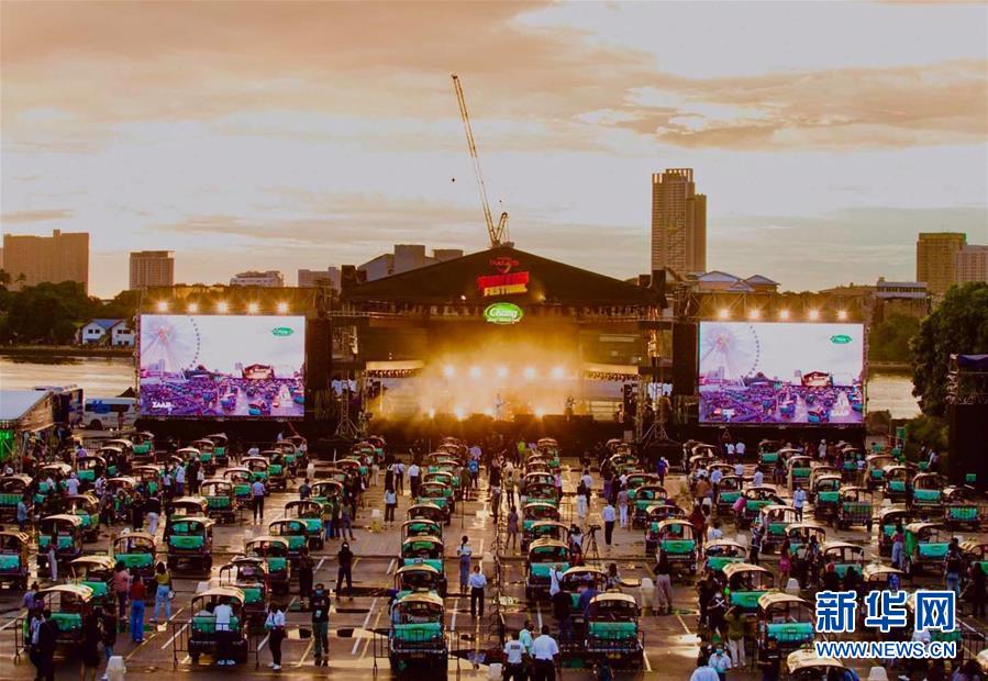 （國際&middot;圖文互動(dòng)）（3）疫情新常態(tài)下的新嘗試&mdash;&mdash;泰國舉辦&ldquo;嘟嘟車&rdquo;音樂會(huì)