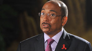 聯(lián)合國(guó)艾滋病規(guī)劃署執(zhí)行主任米歇爾&middot;西迪貝