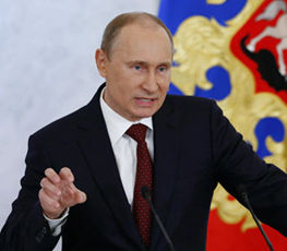 內(nèi)憂外患，普京強勢展示自信